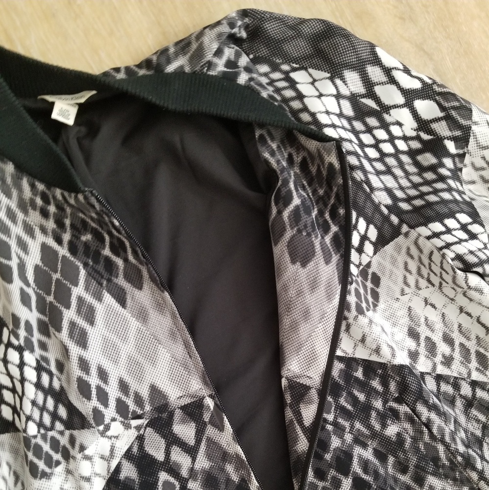 Calvin Klein light jacket size L - Picture 6 of 6